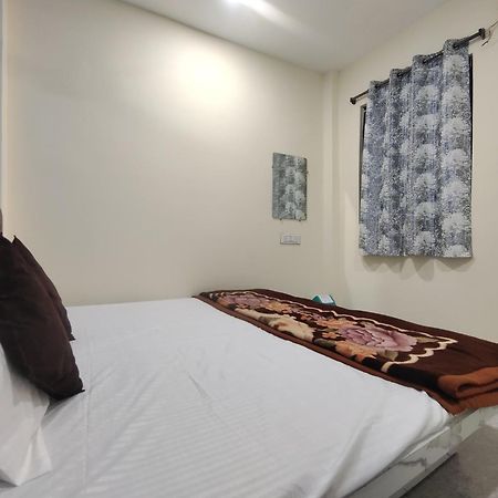 Geeta Homestay Ujjain Eksteriør bilde
